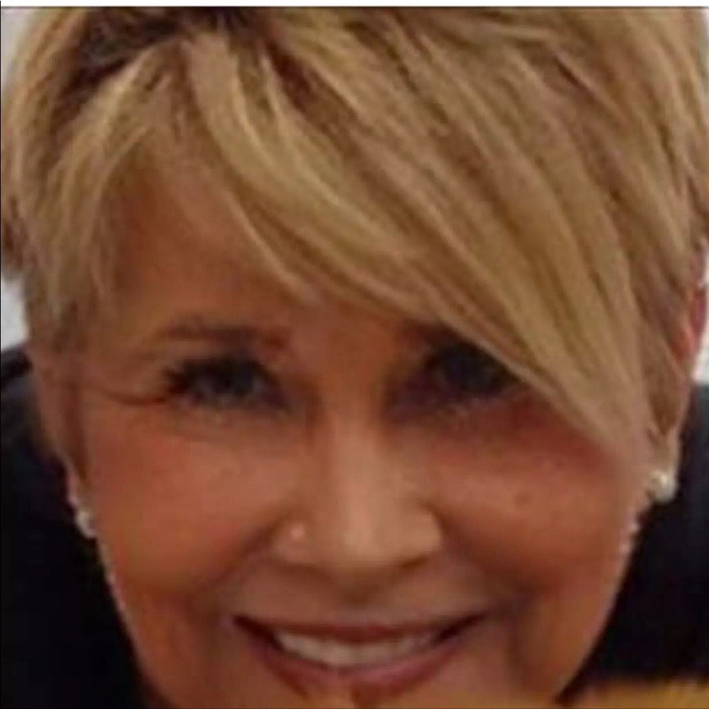 Meet your Posher, Joy